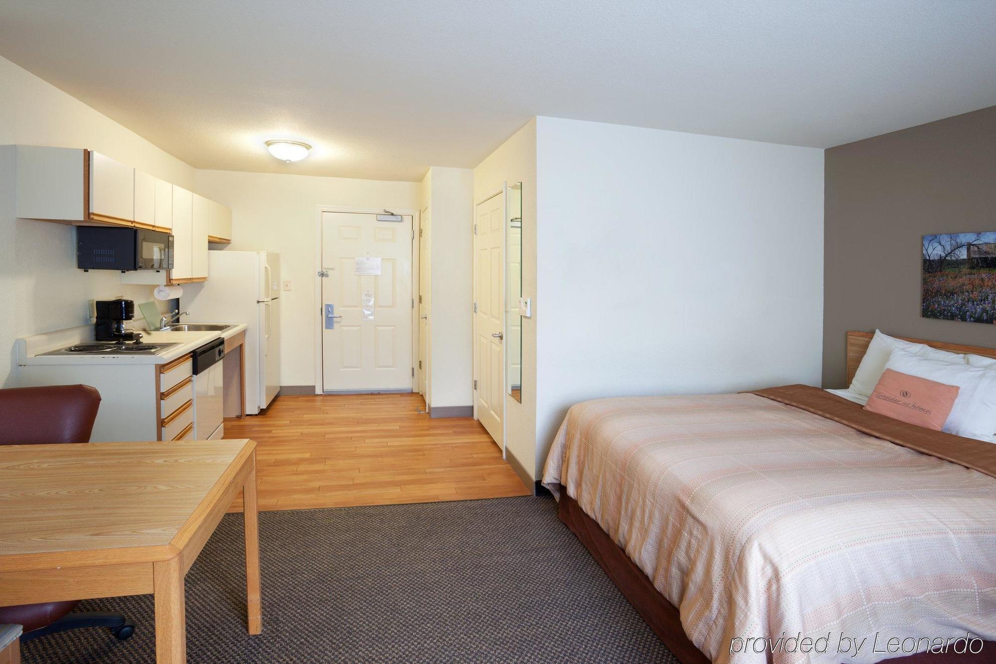 Sonesta Simply Suites San Antonio Northwest - Medical Center Habitación foto